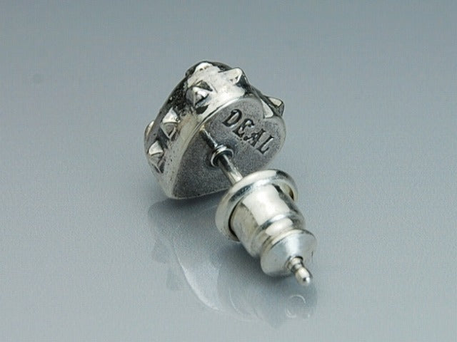 ペインハートスタッズ