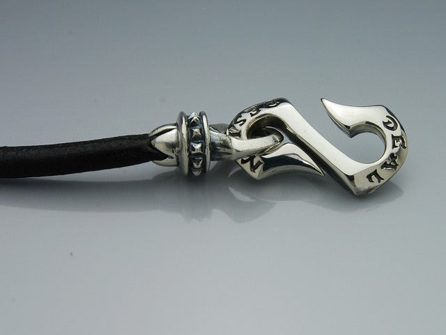 エッジスパイクブレス