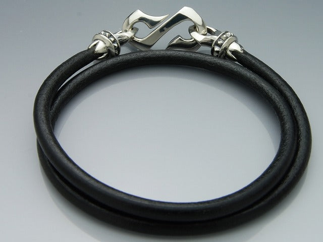 エッジスパイクブレス