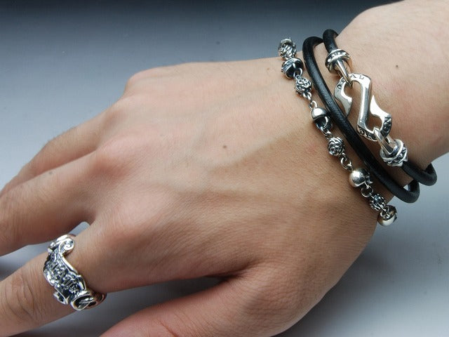 エッジスパイクブレス