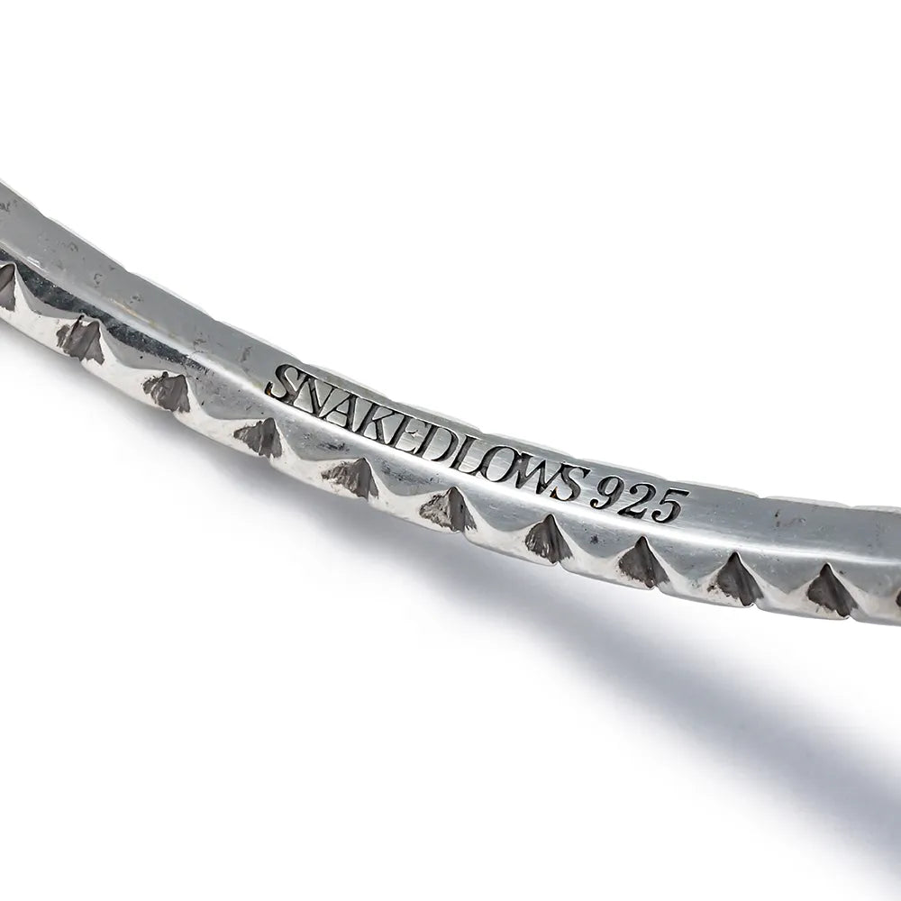 SURROUND STUDS BANGLE