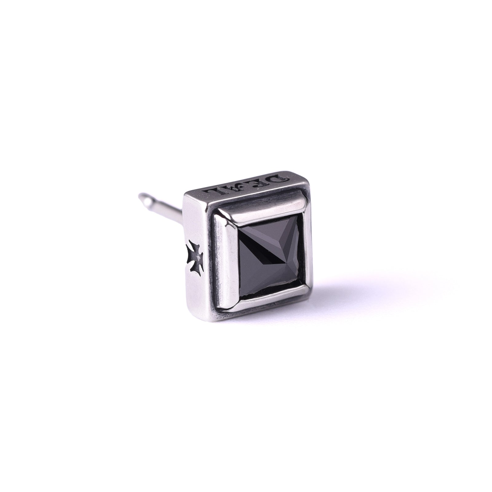 Black Studs Large