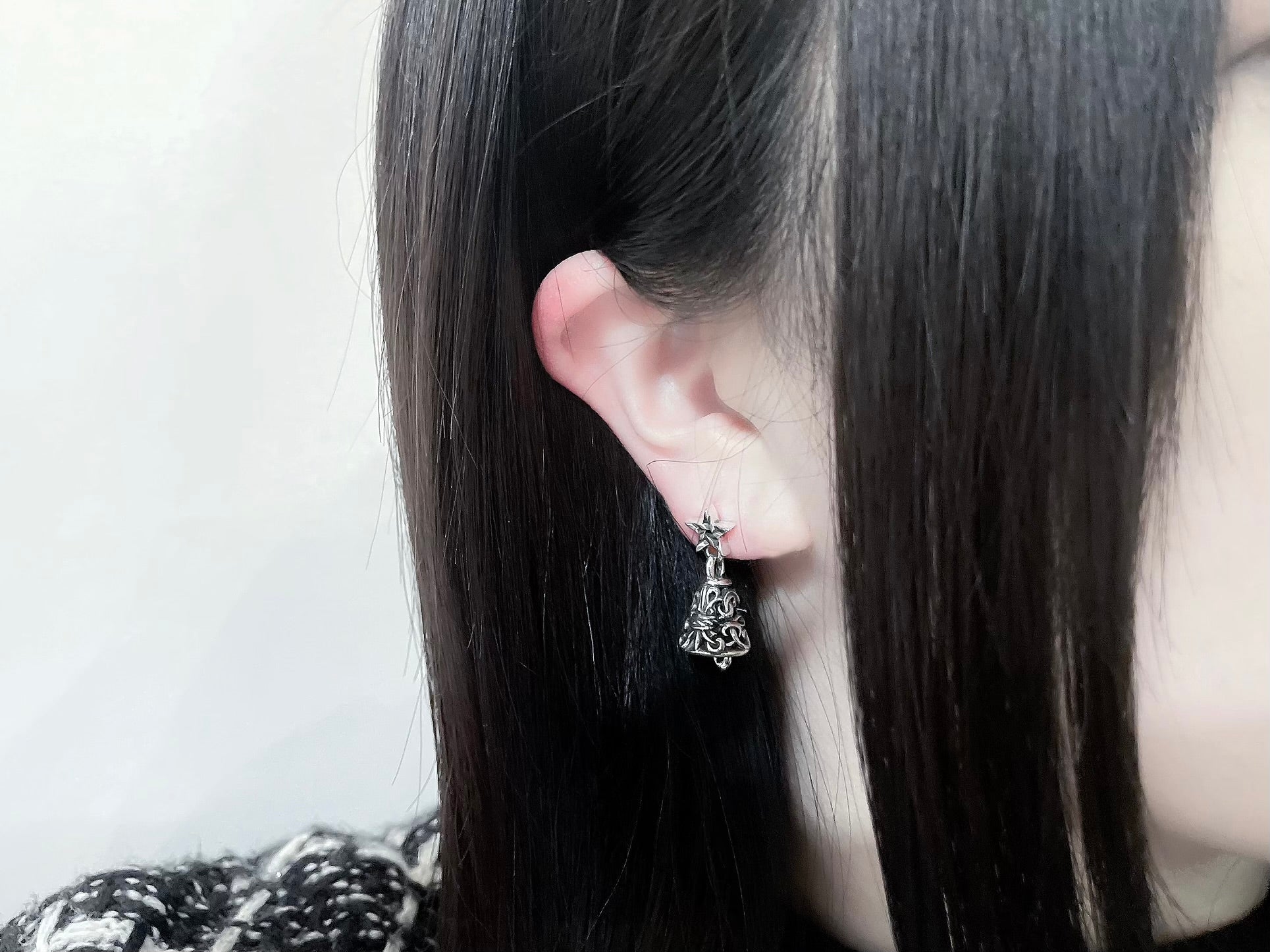 ディールデザイン　ステップスターベルピアス ステップスターベルピアス