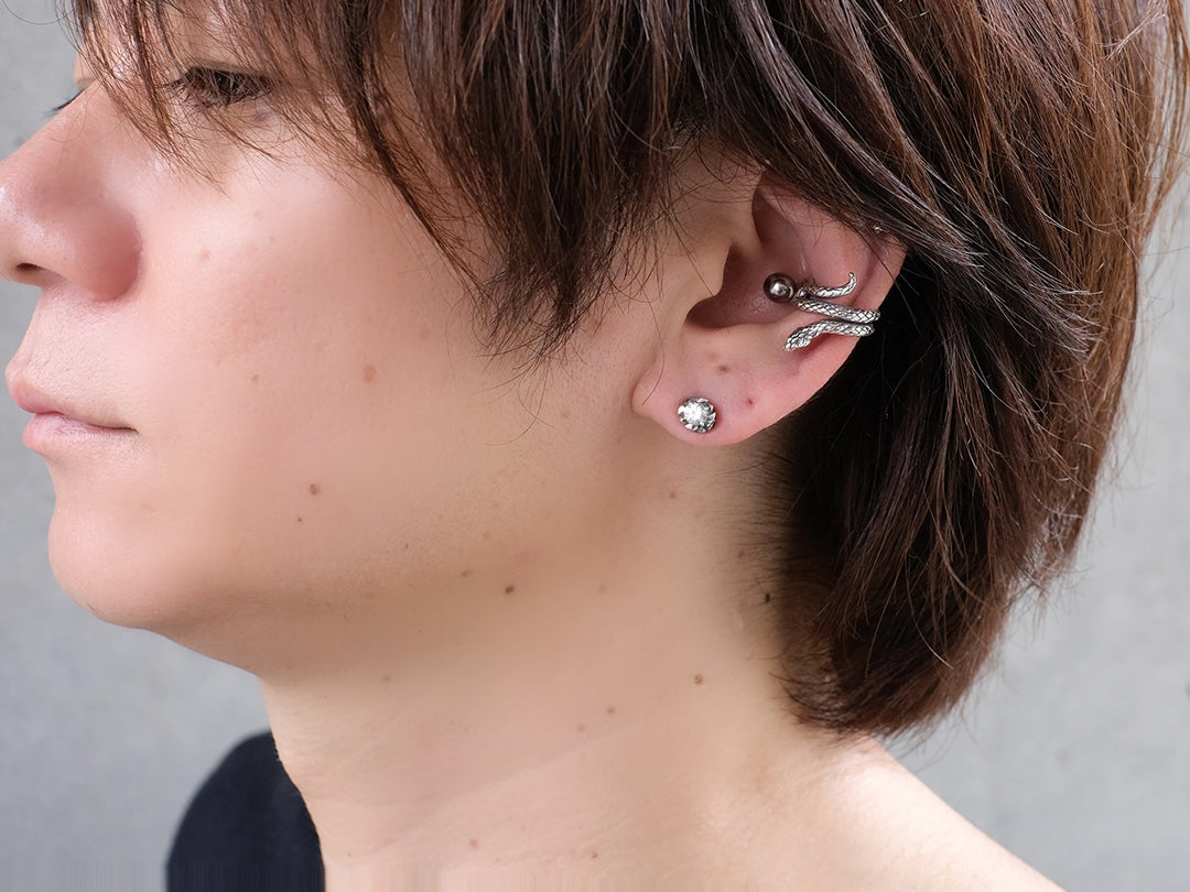 スパイラルスネークイヤカフ