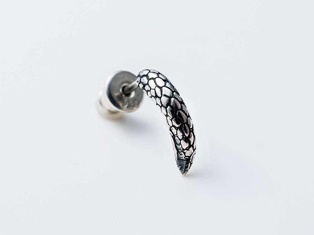 スネークテイルピアス：Type-A