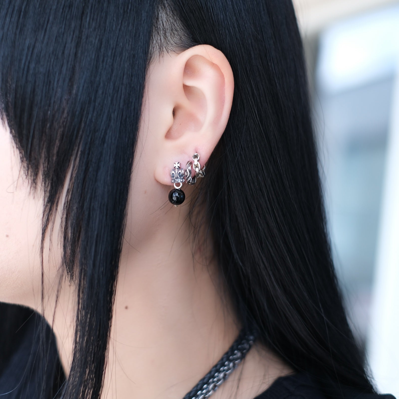 クラウンドロップピアス：SB