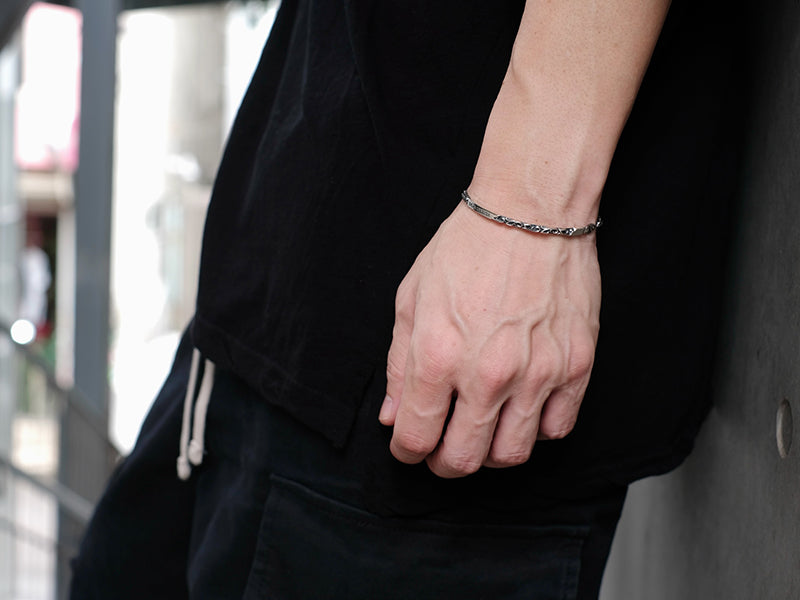 マイクロクリップブレス：DECADEバー