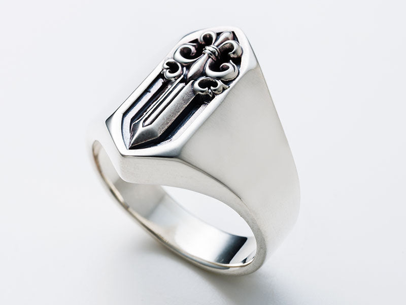 ダガーコフィンリング