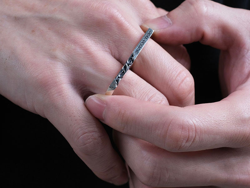 デケイドナックルリング