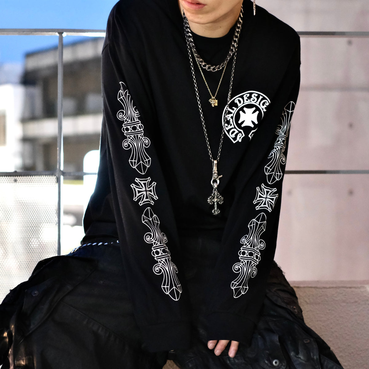 ロングスリーブTシャツ：グレイスリリー