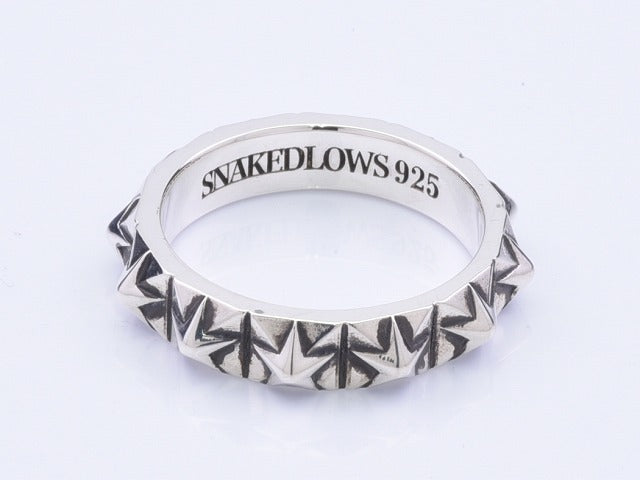 STAR STUDS RING