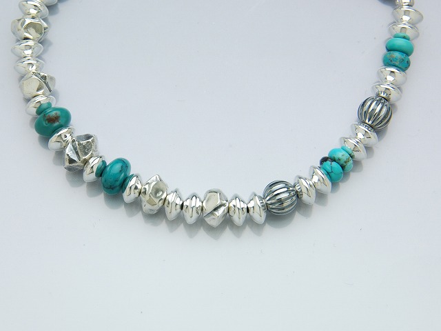 RUGGED BEADS BRACE