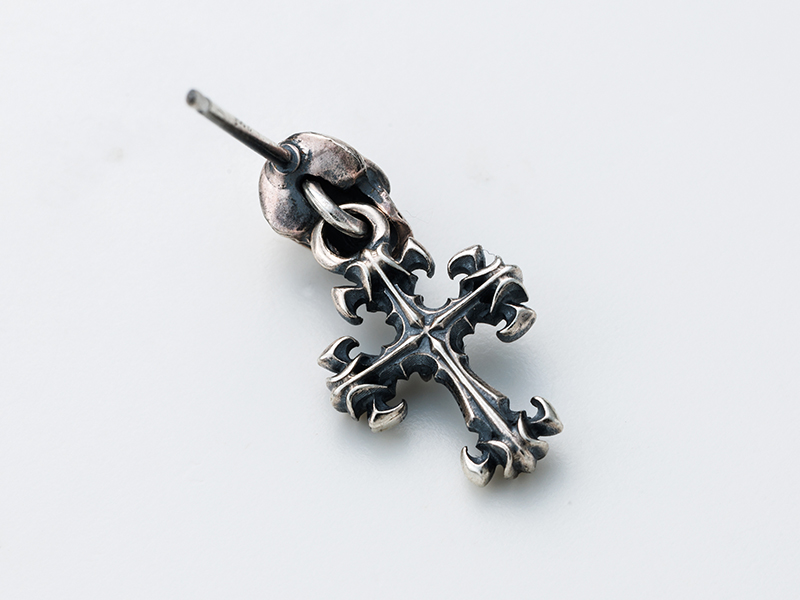 スカルドロップピアス：GL