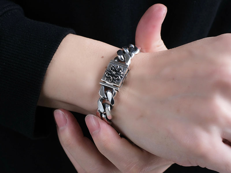 ラージボックスブレス