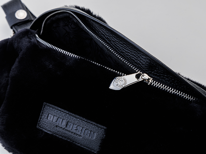 ムーティーポーチ