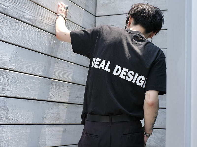 ミッドロゴポケットTシャツ(ブラック)
